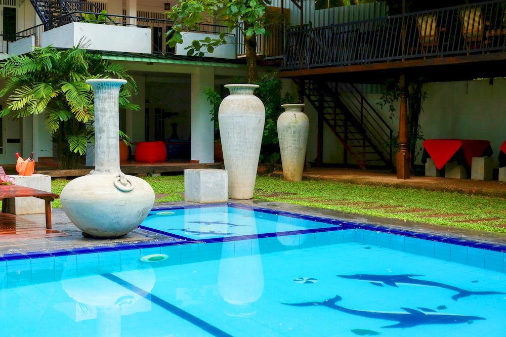 Lanka Bangla Inn Villas Restaurant & Travels Katunayaka Exterior foto